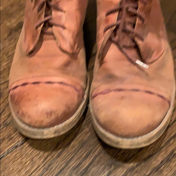 Red leather boots - Picture 4 of 5